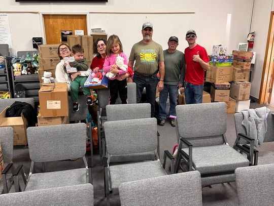 Clampers Deliver Holiday Cheer with Toy Drive for Lovelock Children Clampers Deliver Holiday Cheer with Toy Drive for Lovelock Children