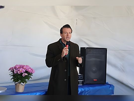Donate Life Flag Raised at Pershing General Hospital