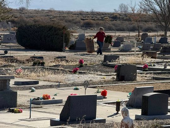 Wreaths Across America Observed Across Pershing County Cemeteries Wreaths Across America Observed Across Pershing County Cemeteries