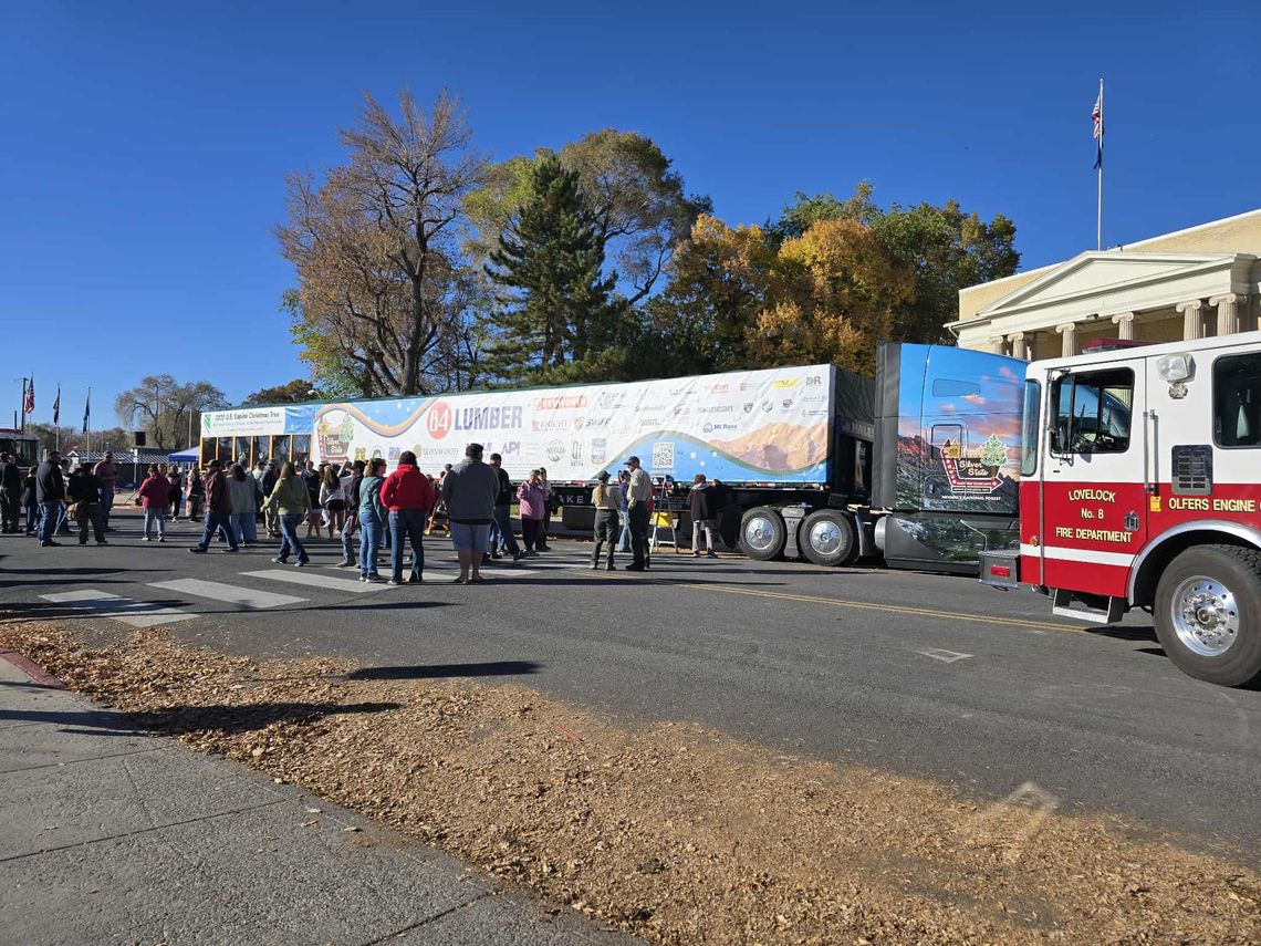 Nevada’s Capitol Christmas Tree Makes a Whistle Stop in Lovelock - Community gathers to celebrate Silver State pride and local connection